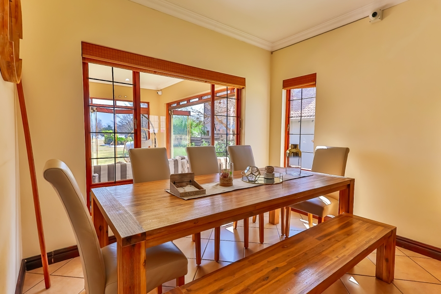 3 Bedroom Property for Sale in The Coves North West